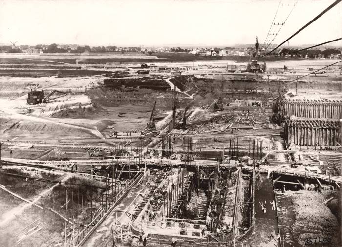 Datei:429-NEUE SCHLEUSE.jpg