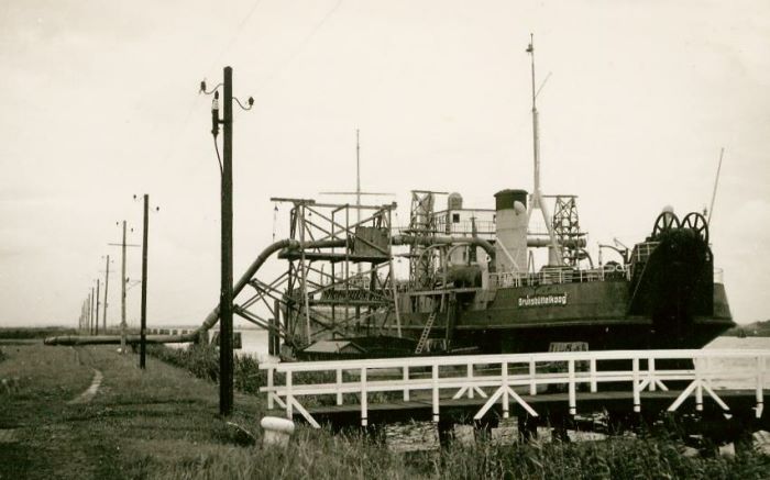 Datei:1.Befeuerung Bagger Krüger-1952.jpg