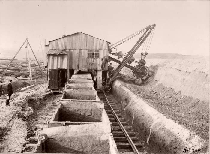 Datei:342-NEUE SCHLEUSE.jpg