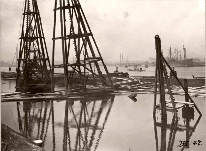 Datei:047-NEUE SCHLEUSE.jpg