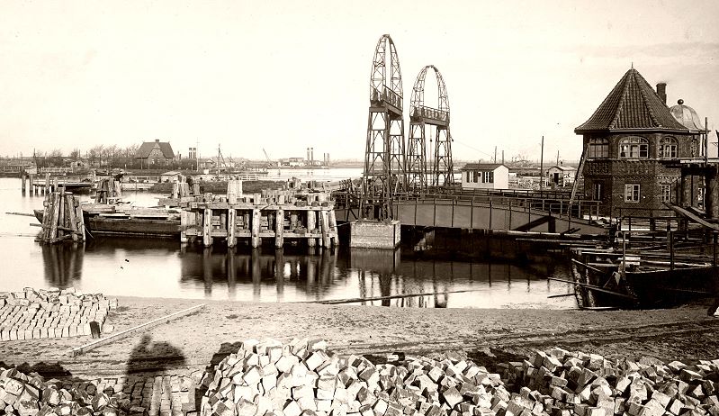 Datei:185-Fähranlage Brb-Süd-31.1.1911.jpg