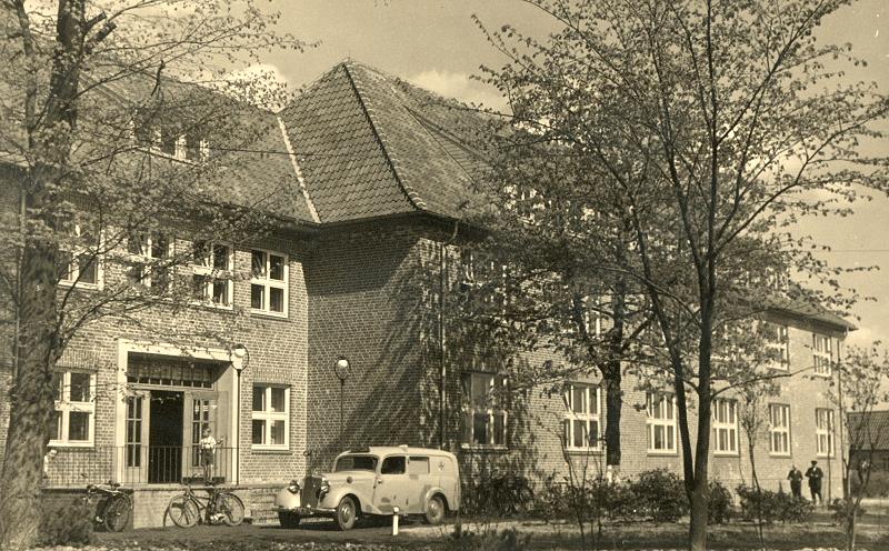 Datei:WK1-E004 Krankenhaus.jpg