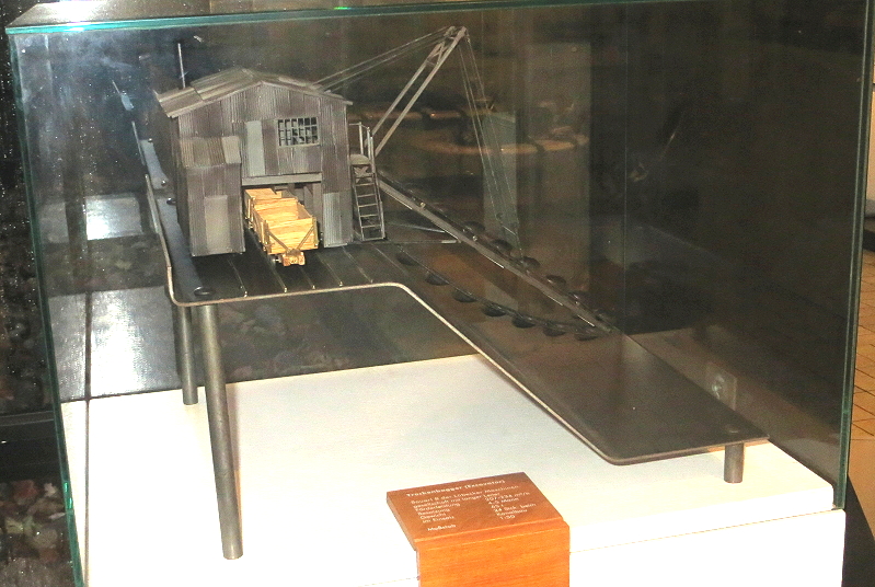 Datei:Atrium Modelle-25.jpg