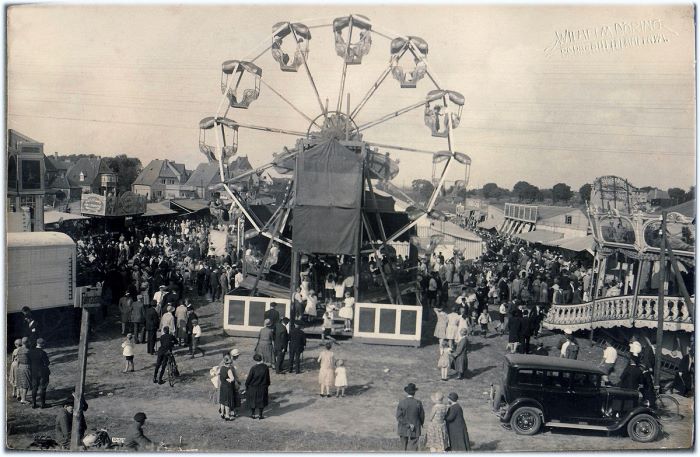 Datei:Volksfest Unter dem Deiche 1930.jpg