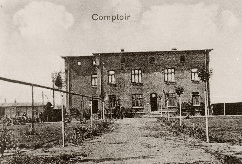 Datei:002-Comptoir.jpg