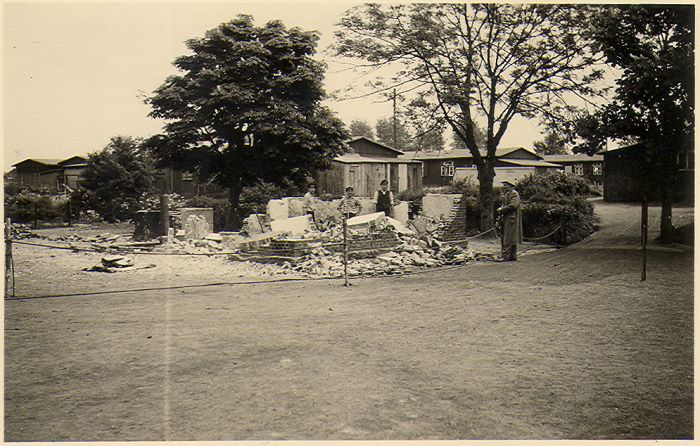 Datei:Baracken Schulstraße.jpg