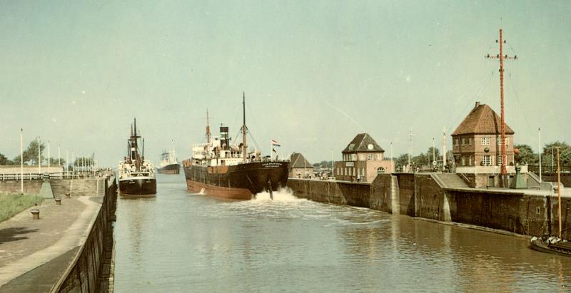 Datei:15-324-Neue Schleuse.jpg