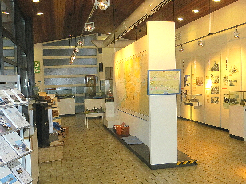 Datei:Atrium Modelle-20.jpg