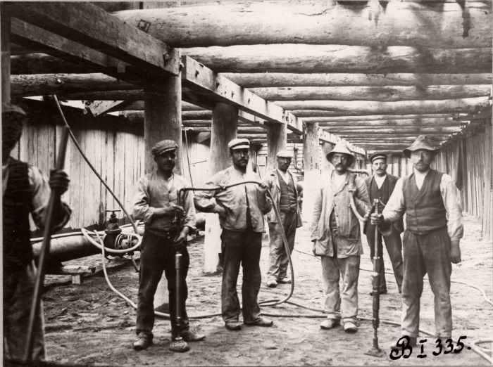 Datei:335-NEUE SCHLEUSE.jpg