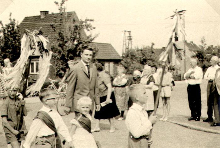 Datei:Vogelschießen Brb-Volksschule Süd-15.jpg