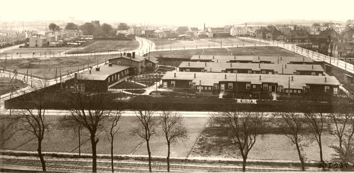 Datei:Barackenlager 8.5.1911.jpg