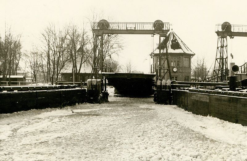 Datei:Fähranleger Nord-Feb.1956-1.jpg