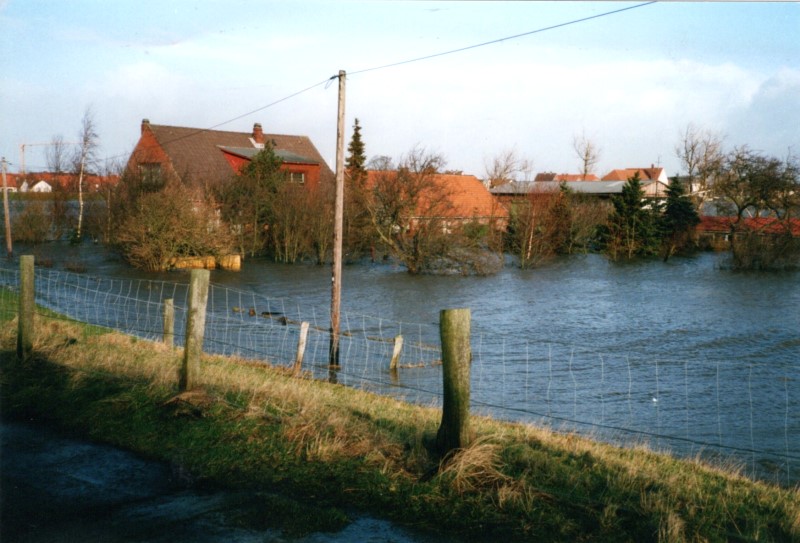 Datei:Sturmflut-1990-01.jpg