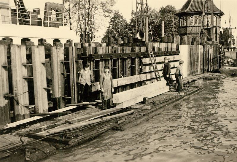 Datei:087-Fähranleger Süd.jpg