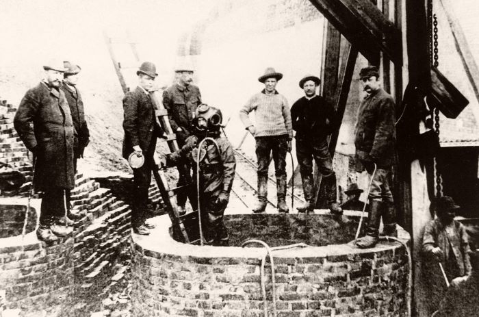 Datei:042-Sohlentunnel mit Gilbert,Schulze.jpg