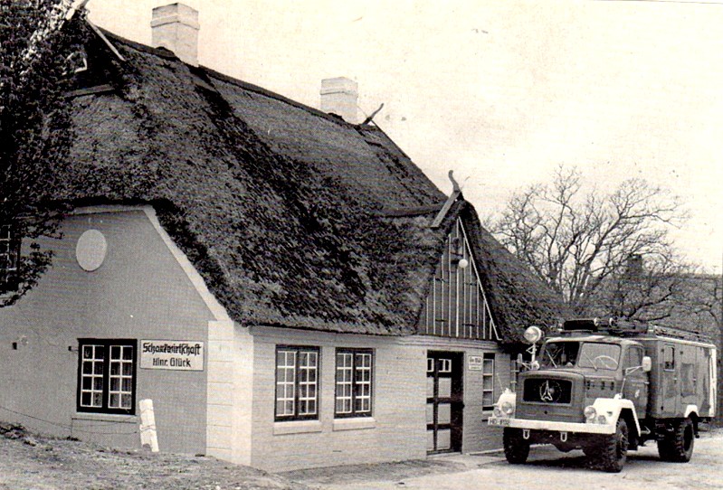 Datei:Glück im Winkel-01.jpg