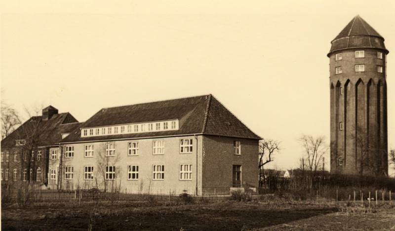 Datei:Wasserturm-Krankenhaus-JS.jpg