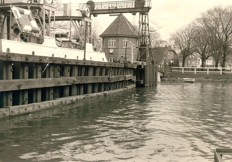 Datei:122-Fähranleger Süd.jpg