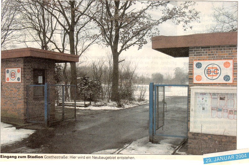 Datei:005-Eingang Sportplatz Goethestr.jpg