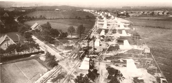 Datei:1914.06.10-Pfeilerfundamente Nord-1.jpg