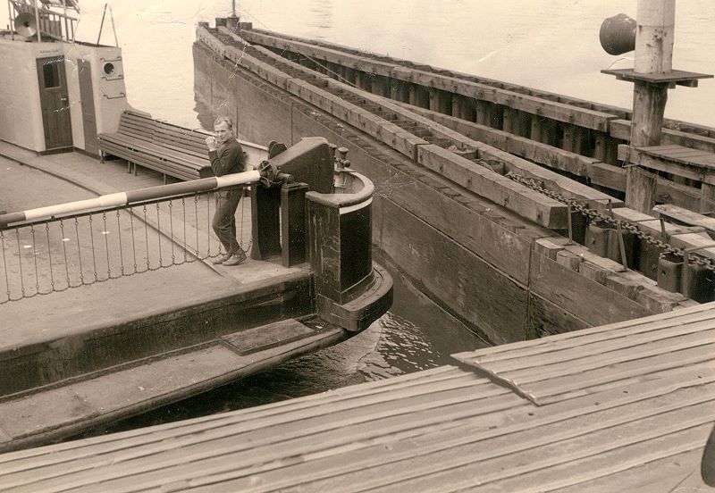 Datei:Fähranleger Nord-07.jpg