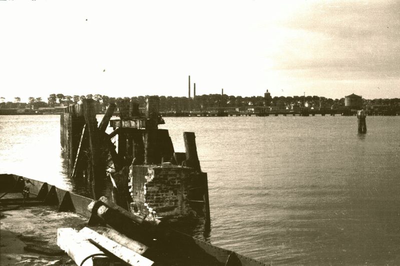 Datei:Fähranleger Brb-2.jpg