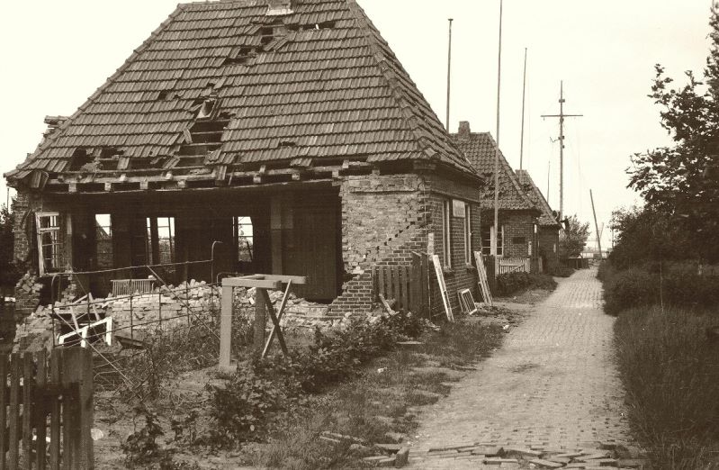 Datei:Auf der Schleuse-1.jpg