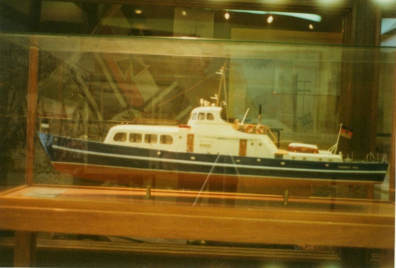 Datei:Atrium Modelle-03.jpg