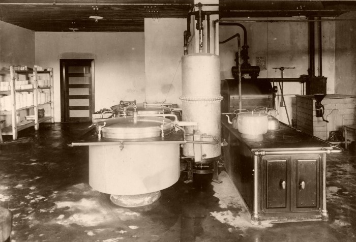 Datei:Küche der Arbeiterbaracke 17.3.1910.jpg