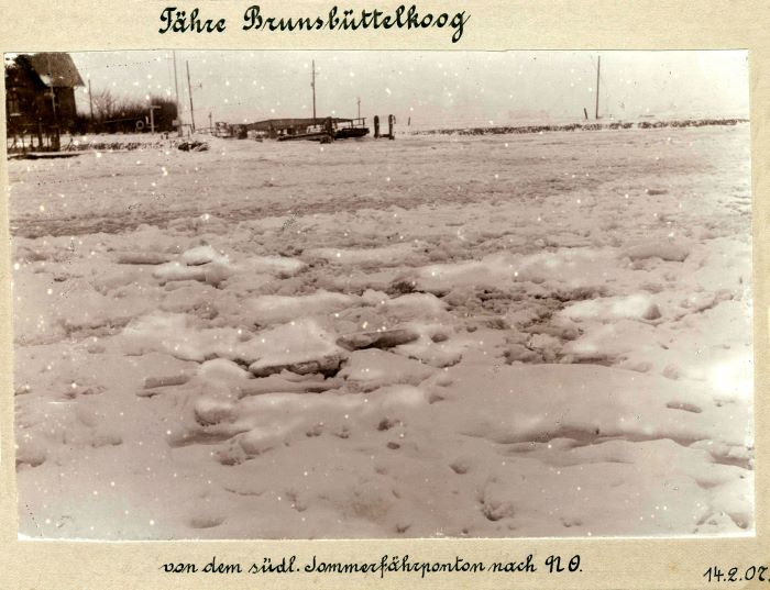 Datei:Fähre Brbkoog 1907-4.jpg