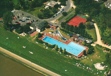Luftbild Freibad Mole 4.jpg
