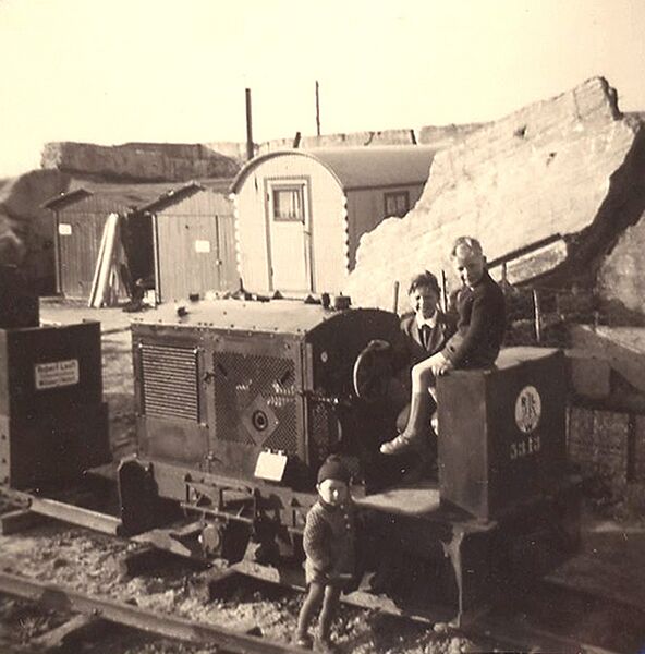 Datei:045 1957 Bunkerreste.jpg