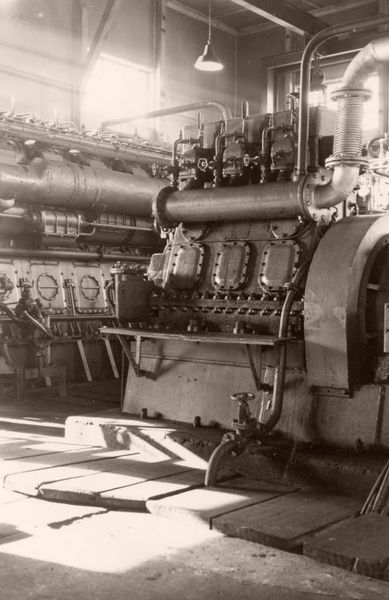 Datei:U-Boot-Diesel Krupp-1400PS-1.jpg