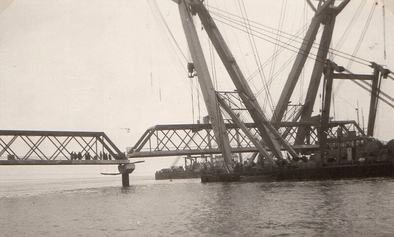 Datei:Bau Elbefähre 1968-23.jpg