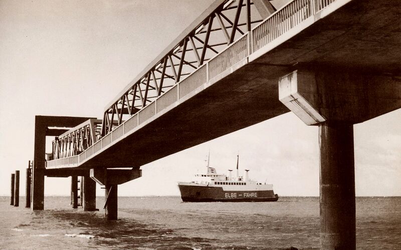 Datei:Elbefähre-1976 Günter Pump.jpg