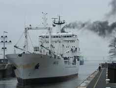 Kiel-Kanal 12.04.06 002 (Medium).jpg